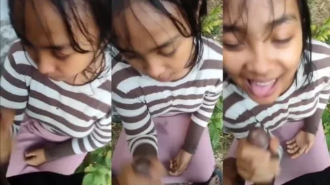 Bokep Indo ABG Bali Ngocok Nyepong Pacar Main di Luar Nikmatnya