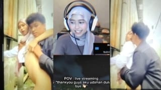 Bokep Indo Amalia Mutya Sange Sama Pacar Ngewe di Belakang Kampus