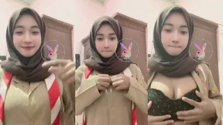 Bokep Indo Laura Talent Tobrut Cantik Lagi Sange Colmek Pake Seragam Pramuka