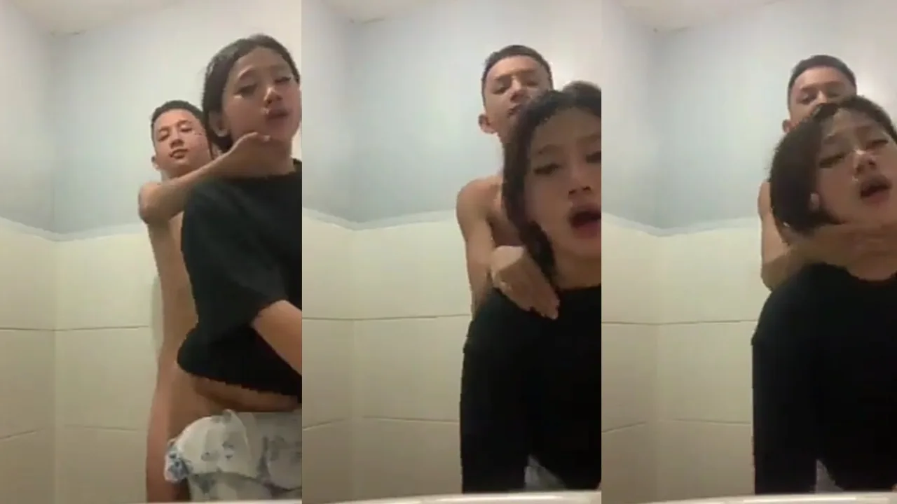 Bokep Indo ABG Paksa Pacar Supaya Mau Ngewe di WC
