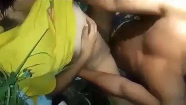 Bokep Indo ABG Mabuk di Gang Bang Sama Teman Temannya