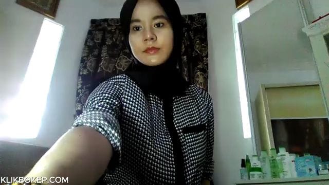 Bokep Indo Hijabers Busty Muslimawear Sange Goyang Bugil